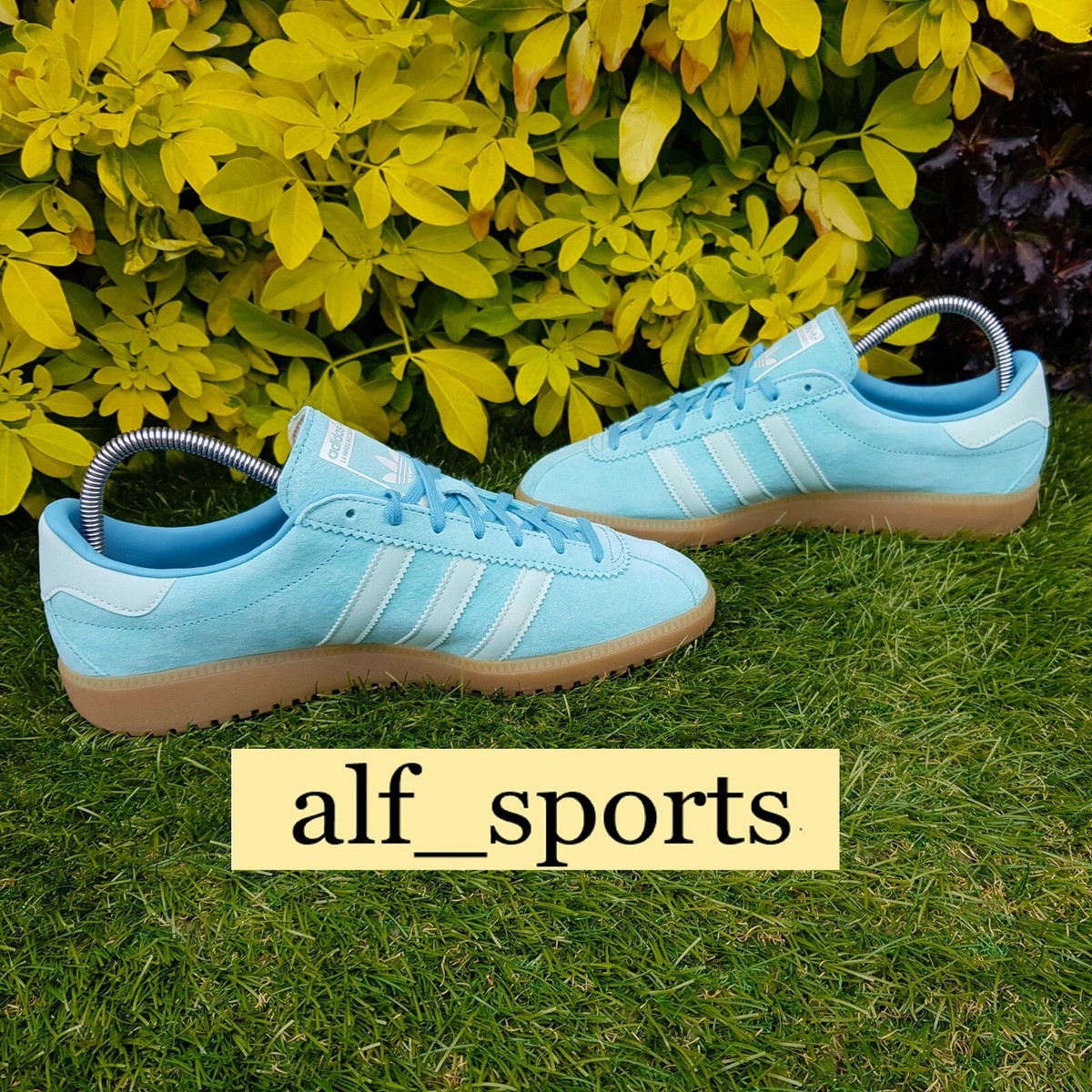 BNWB Genuine adidas originals Bermuda Island Series Trainers UK Size 10