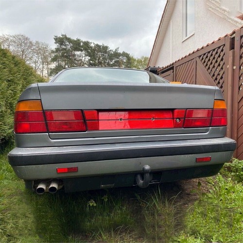 Füllstoff Surround Heckblende Nummernschild Für BMW 5er E34 Verkleidung Blende - Bild 6 von 8