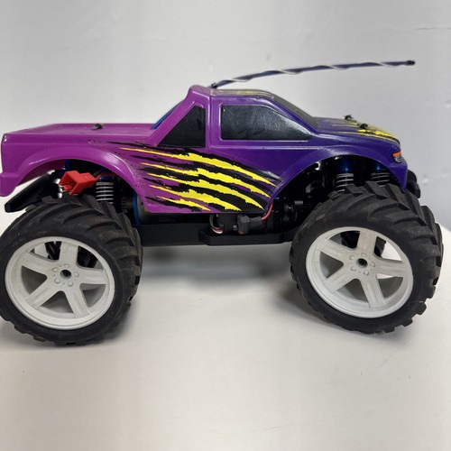 Vintage Duratrax Mini Quake RC Truck - Picture 5 of 13