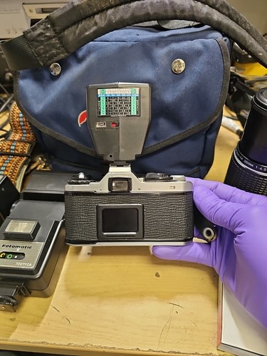 Pentax Me Super SLR Camera + 2 Lens + 3 Flashes + Hoya Filter - All Untested. - Afbeelding 17 van 21