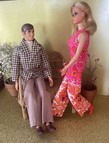 Vintage 1970's Mod Walk Lively Barbie and Ken Doll bend knees/walks - Picture 3 of 24