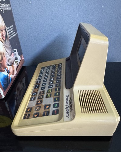 VTG The Children's Discovery System Bundle Computer, Manuals, 4 Cartridges Works - Picture 11 of 16