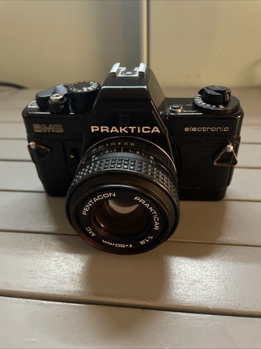 PRAKTICA BMS Electronic 35mm Film SLR Camera & PENTACON 50mm F/1:1.8 MC Lens - Picture 1 of 6