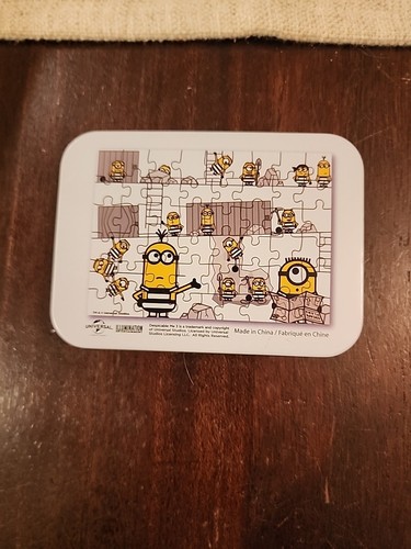 Despicable Me 3 Mini Puzzle, in Carry Tin 50 Pieces New - Picture 2 of 3