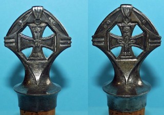 Alter Metall Zierkorken Eisernes Kreuz 1813 1914 / Flaschenkorken / Metalwork