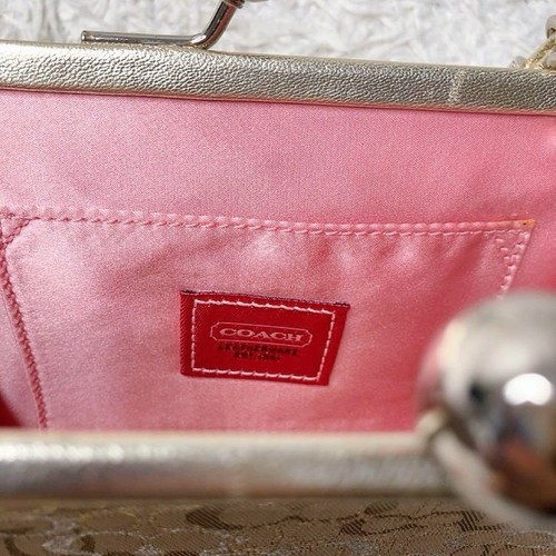COACH LTD LUREX Beige/Silver SIGNATURE C FRAMED KISSLOCK EVENING BAG 8948 Japan - Picture 16 of 16