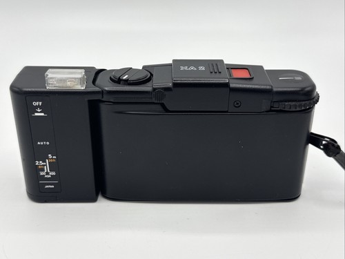 Vintage Olympus XA2 Black Point & Shoot Film Camera A11 Flash W/Case TESTED READ - Picture 6 of 12