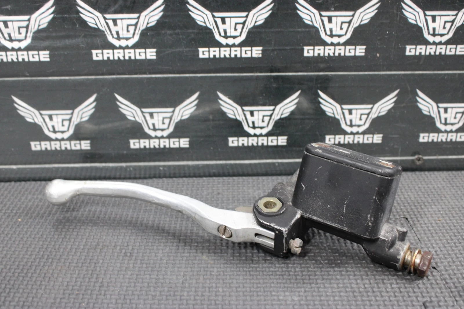 1990 KTM 300 MX OEM MAGURA FRONT BRAKE MASTER CYLINDER W/ LEVER 565.13.001.644