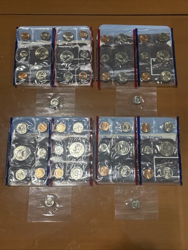 1996 US Mint Set Coin P&D Uncirculated w/ West Point Dime (Lot Of 4 Sets) - Picture 1 of 6