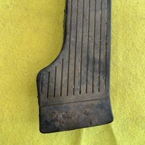 1958-1967 Chevy II Nova Corvette Impala Malibu Chevelle GM OEM 3820328 Throttle - Picture 2 of 10