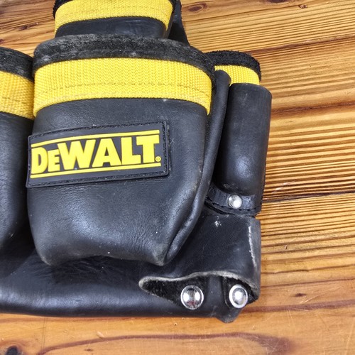 DeWALT Heavy Duty Tool Pouch Bag D5104 EUC! - Picture 6 of 17