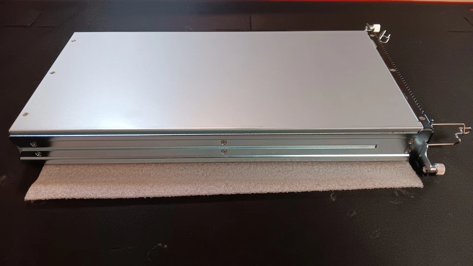 Неуправляемый коммутатор Mellanox SX6005 12 портов QSFP 56 Гбит/с InfiniBand - Изображение 3 из 4