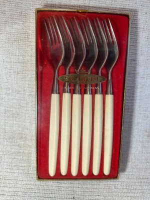Vintage Skaugum Norway 6 Dinner Forks White Handles Made in Norway 039/2 451