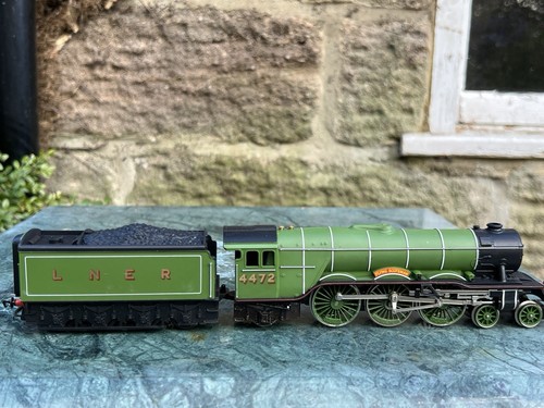 Hornby R.845 OO Gauge L.N.E.R. CLASS A3 4-6-2 'FLYING SCOTSMAN' R.845 VGC - Picture 10 of 12