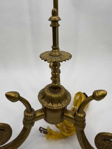 Französischer Stil 3-armige Herzstück Kandelaber Lampe goldfarben schweres Metall 24,5" hoch - Bild 4 von 9