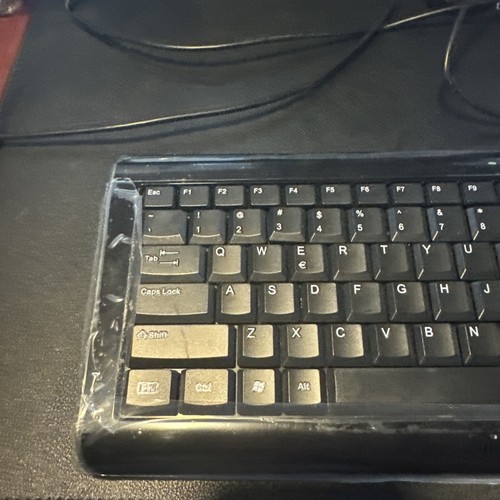 ASUS Model Ks2003 brand new Key Board in original plastic - Picture 6 of 6