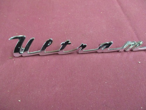 1951 Packard Rear Fender Ultramatic Script Plate 422432 NOS - Foto 2 di 3