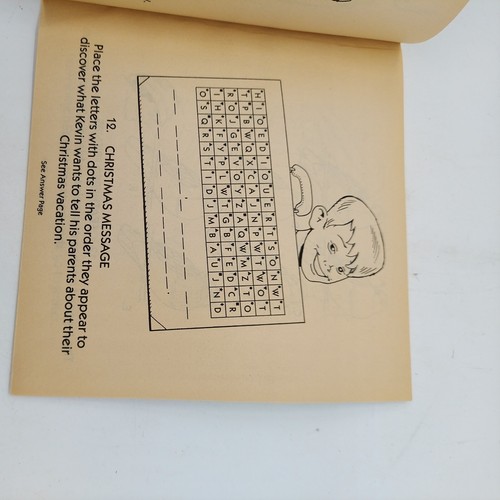 Kevin Home Alone 2 : Lost In New York - Paperback - PUZZLE BOOK UNUSED RARE - Picture 4 of 7