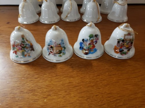90er The DISNEY Collection PORZELLAN GLOCKEN Grolier Weihnachtsschmuck 22er Set - Bild 7 von 14
