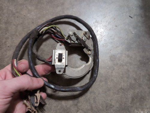 NOS International Harvester 258286C91 Loadstar 1600 1700 1800 Turn Signal Switch - Picture 5 of 6