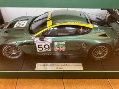 ミニカー AUTOart Aston Martin DBR9 Plain Body 1/18 Diecast Aston Martin DBR9 Plain Body Version Green