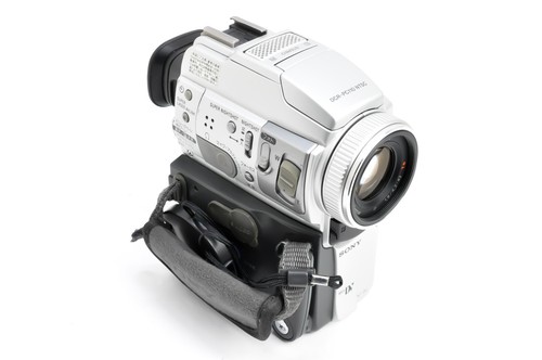 Sony Handycam DCR-PC110 Mini DV Camcorder Nightshot from JAPAN 2359 - Picture 14 of 24