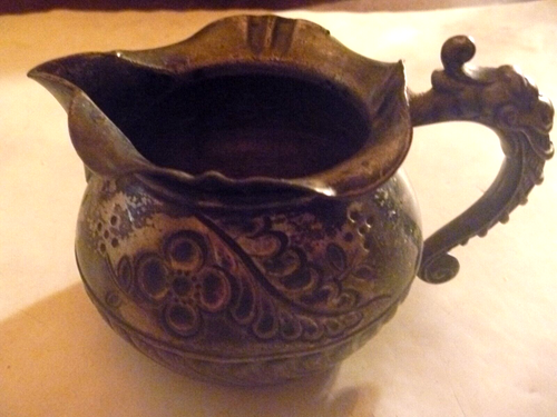 Vintage Meriden B Co. Quad Plated Silver Creamer 3" - Picture 2 of 11