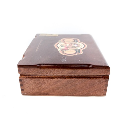 Casa Cuba Doble Seis Empty Wood Cigar Box 8.5" x 7" x 2.75" - Picture 8 of 12