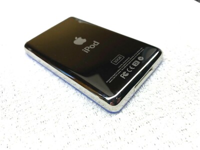 [美品]Apple iPodClassic 30GB シルバー Apple IPOD CLASSIC - 7th Gen - Silver - 256GB SSD - LIKE NEW