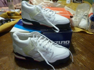 mizuno vintage cleats