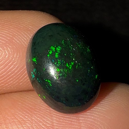 Black Opal Cabochon 3.70 Cts , Stunning Play of Color! Perfect for Jewelry - Picture 9 of 16