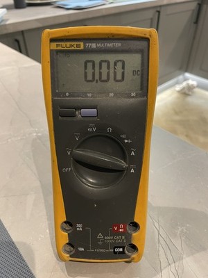 FLUKE 75 III MULTIMETER