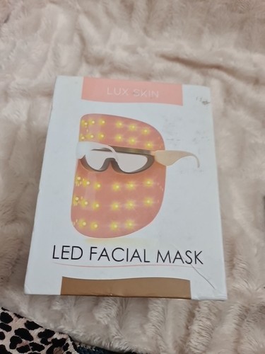 Lux Skin 3 Colour LED Facial Mask Device