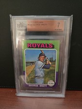 1975 Topps Baseball Mini RC George Brett #228  BVG - 7 Kansas City Royals Legend