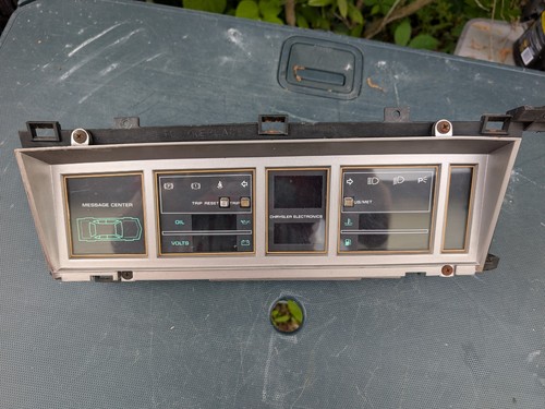 Cuadro de instrumentos digital 84-85 LeBaron SEDAN & New Yorker 2.2 Turbo AT 4312770 - Imagen 2 de 4
