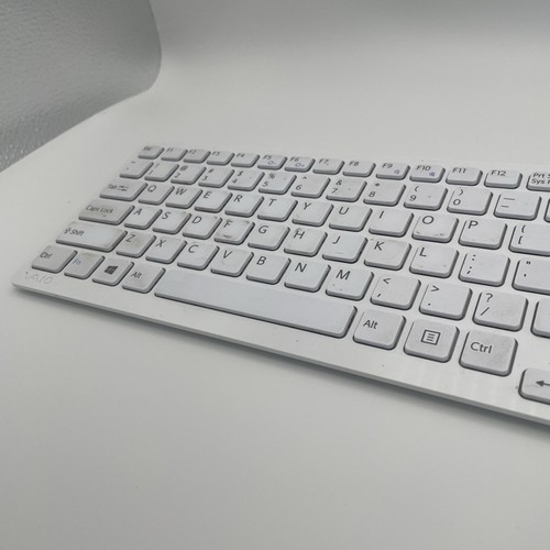 Sony Keyboard Model VGP-WKB12 White Battery - Picture 2 of 8
