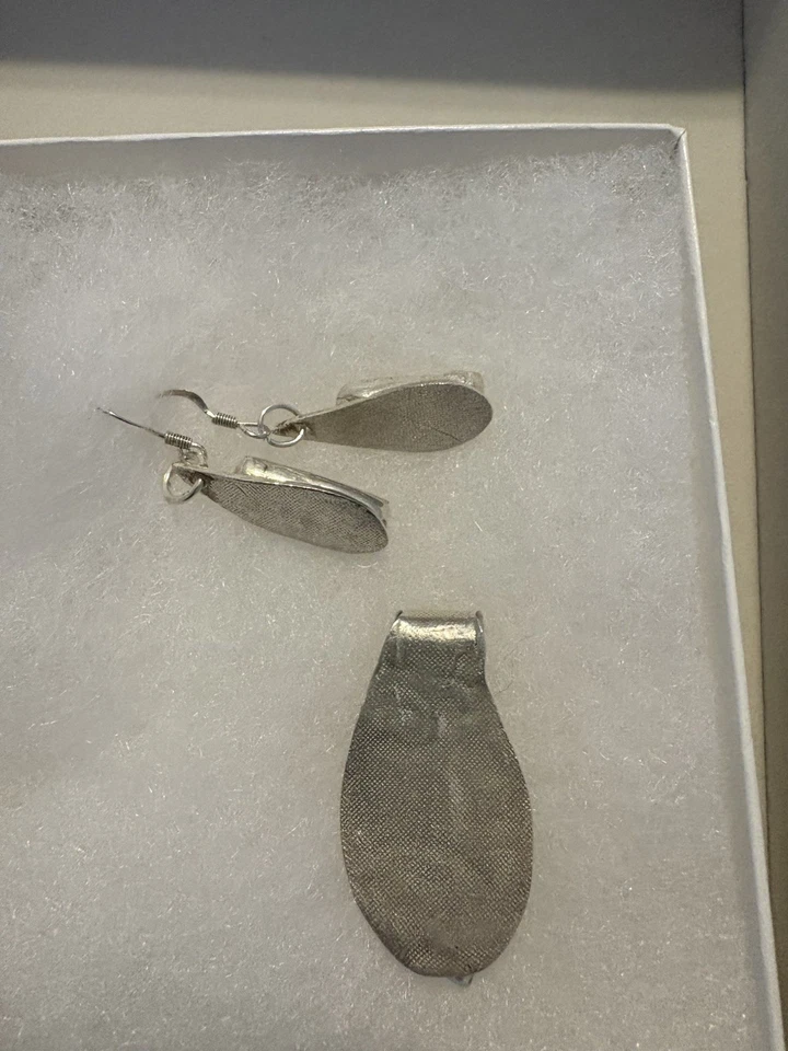 手工银色/二色玻璃吊坠和悬垂耳环套装 — 第 4/4 张图片