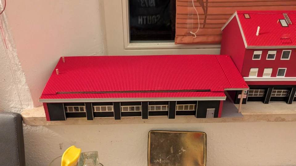 Feuerwache HO mir Nebengebäude zu  verkaufen. Tore zum öffnen (Ohne Fahrzeuge) - Bild 4 von 4