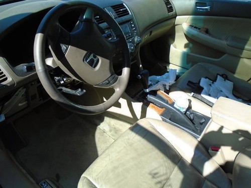 Wash Reservoir US Market Fits 04-08 TL 8244736 - Picture 2 of 4