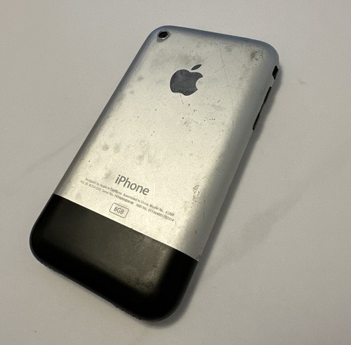 Apple iPhone 1st Generation - 8GB - Black (AT&T) A1203 (GSM) B11 - Picture 10 of 19