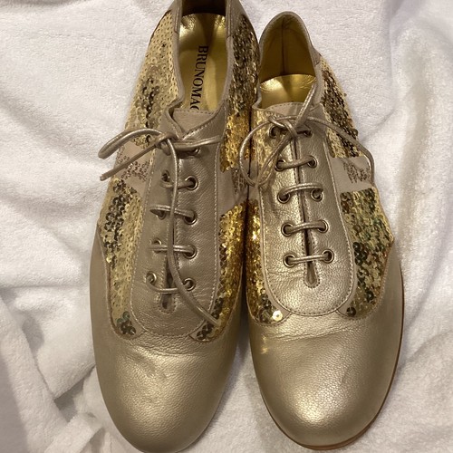 Bruno Magli Women’s Gold Sequined Flats US 7.5 EU 38.5