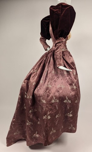 VICTORIAN 1890’S VELVET BALLOON SLEEVE + ROSE BROCADE SILK SATIN BUSTLE DRESS - Picture 6 of 9