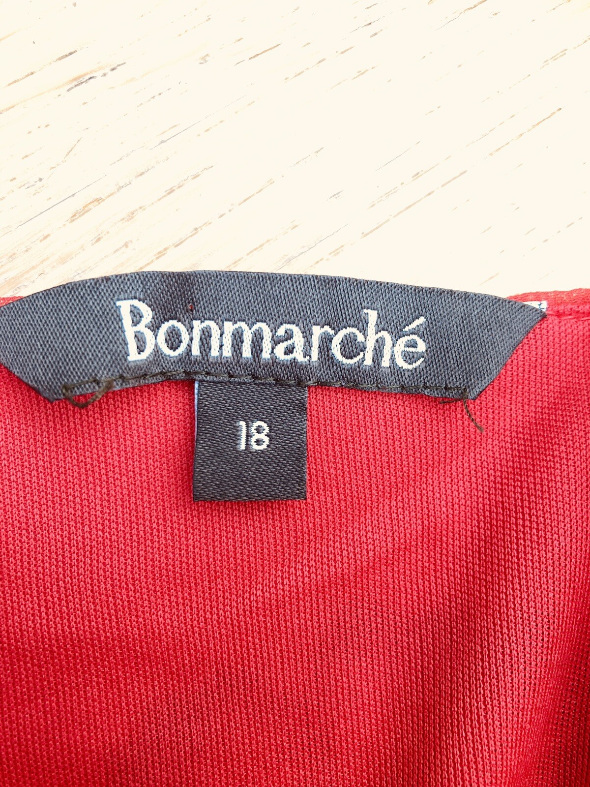 Foto 6 di 9