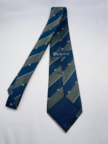 BURBERRY 100% Silk Designer Mens Tie - Classic Men's Accessory - - Picture 3 of 3