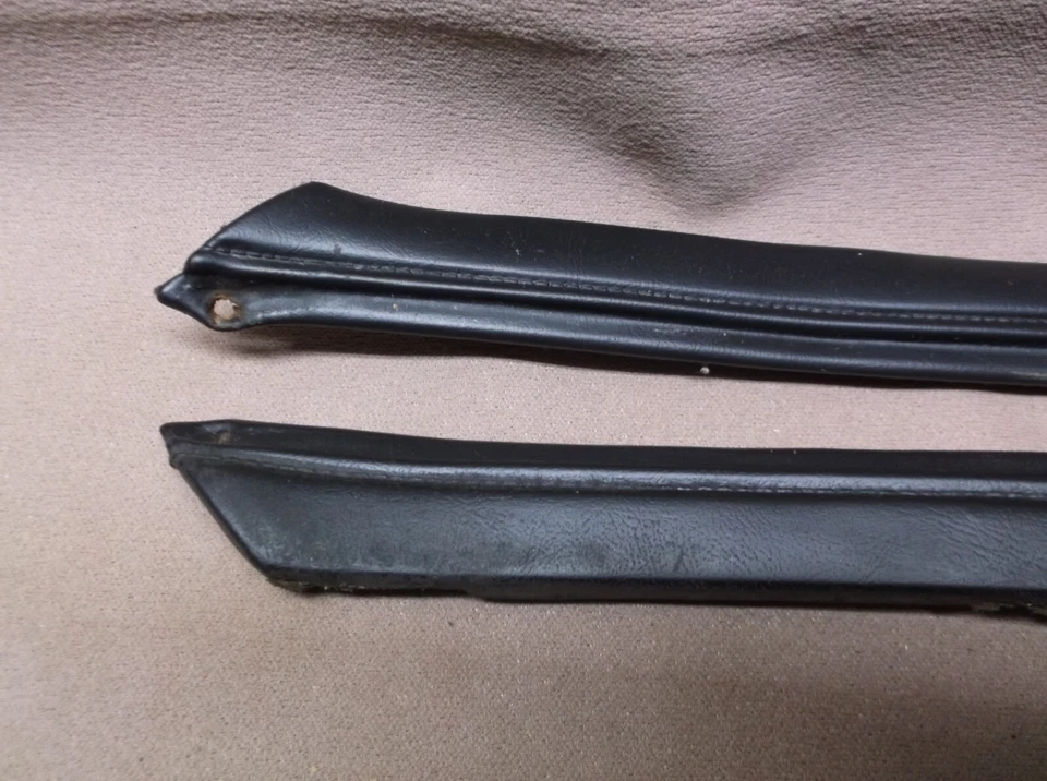 Mercury Cougar XR-7 GT 1967 par estándar parabrisas negro núcleos de almohadilla de pilar Foto 2 de 4