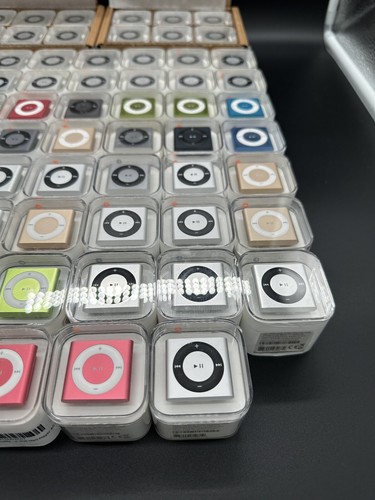 Lot Of 67x Apple Ipod Shuffle - 4. Generation 2 GB New Sealed Collector Colors - Picture 7 of 9