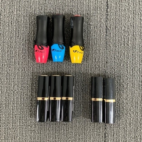 Menge 8 Lippenstifte Amuse und Maybelline Revitalisierende Lippenfarbe mehrere Farbtöne