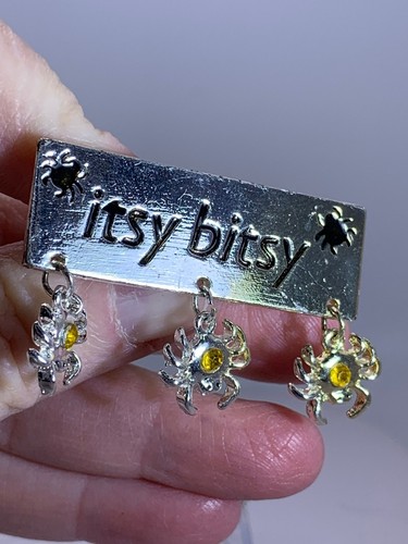 ITSY BITSY mit Spinne baumelt gelb Strass Vintage Silber Brosche M-3839 - Bild 1 von 3