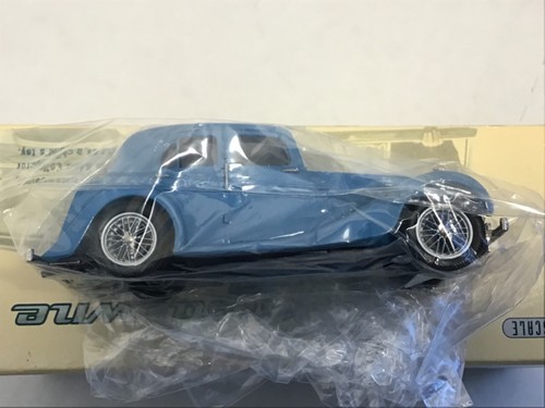 The Brooklin Collection 1:43 Blue 1937 MG VA Saloon - Picture 6 of 8