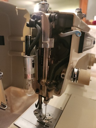 Kenmore Sewing Machine Model 158  Ultra Stitch 6, Foot Pedal Repair or Parts - Imagen 4 de 10